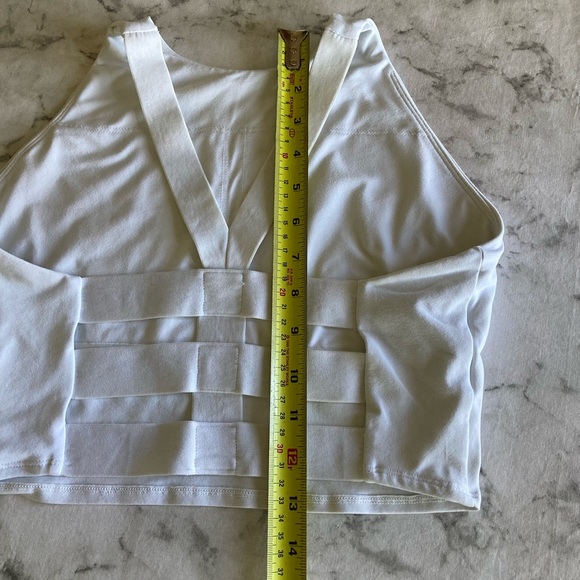 Forever 21 white crop top cage straps in back! - Picture 6 of 6